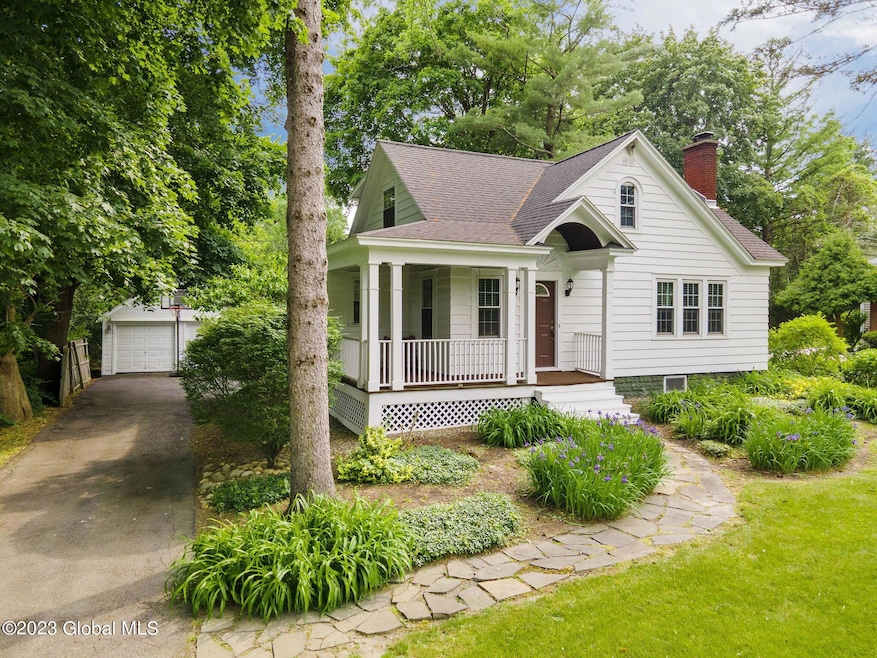 6-web-or-mls-2308TroySchenectadyRd_06
