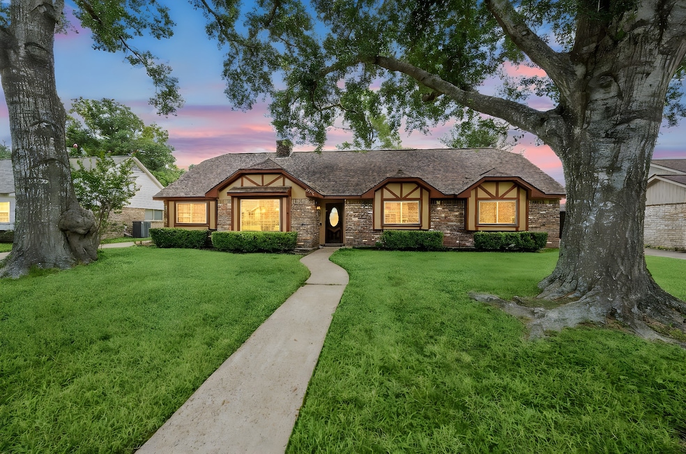 For Sale $498,000 • Co-Listing Agent