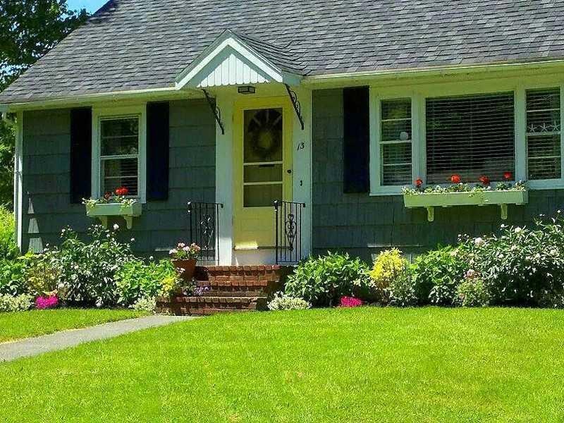 Exterior Front.