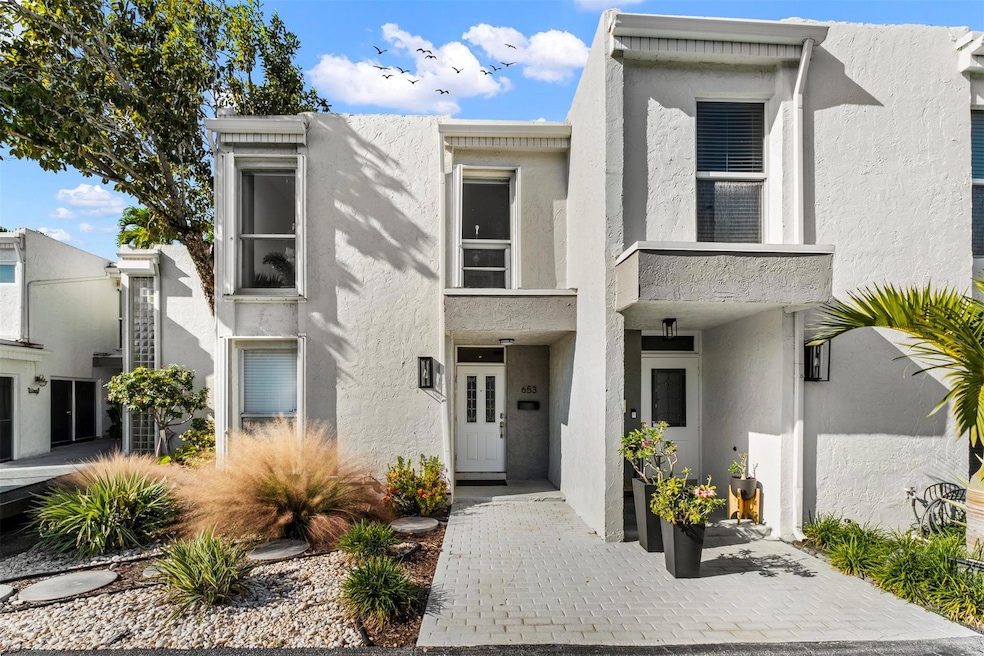 653 Cypress Ln unit 21B, Wilton Manors, FL 33305 - photo 1