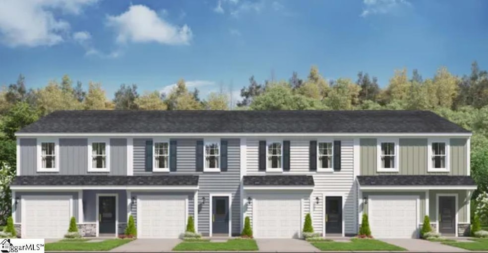 131 Randwick Ln, Greer, SC 29651 - photo 1