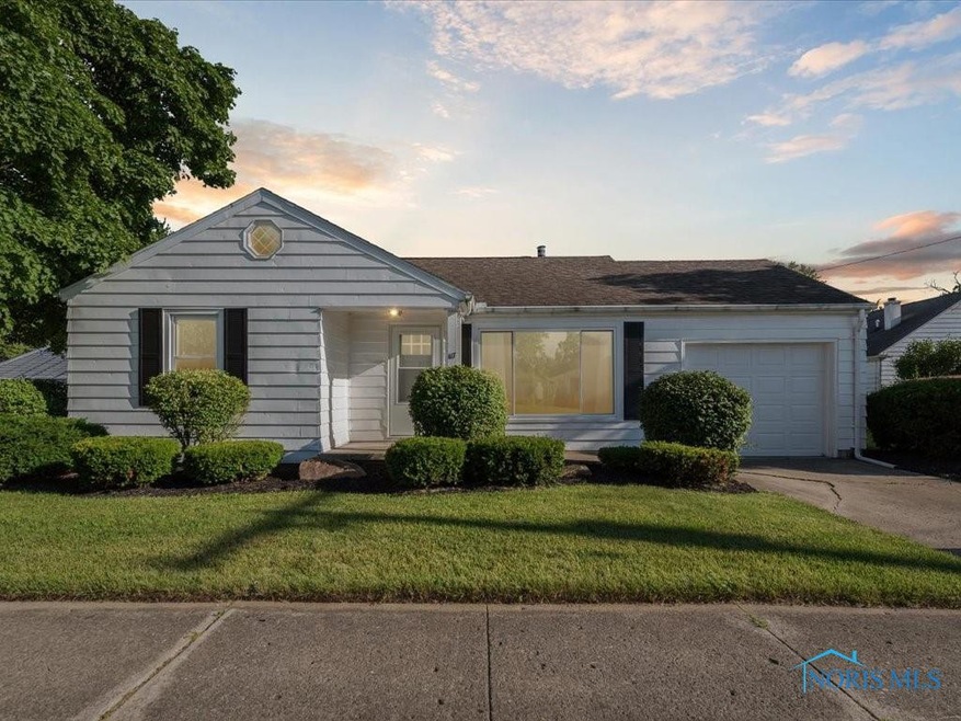 117 Lester Ave, Findlay, OH 45840 - photo 1