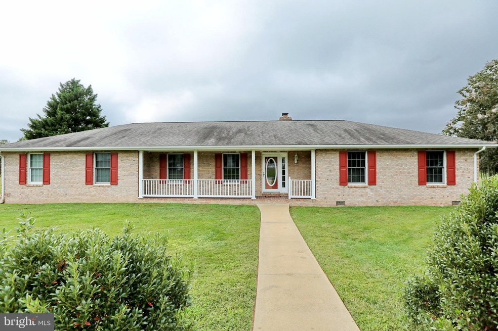 35683 Golf Course Dr, Mechanicsville, MD 20659 - photo 1