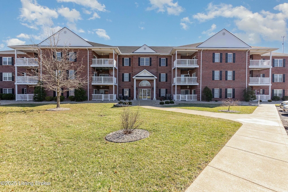 141 Chase Way unit 207, Elizabethtown, KY 42701 - photo 1