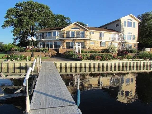 For Sale $1,400,000