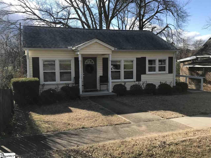 12 Lee St, Liberty, SC 29657 - photo 1