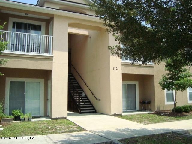 5101 Playpen Dr unit 615, Jacksonville, FL 32210 - photo 1