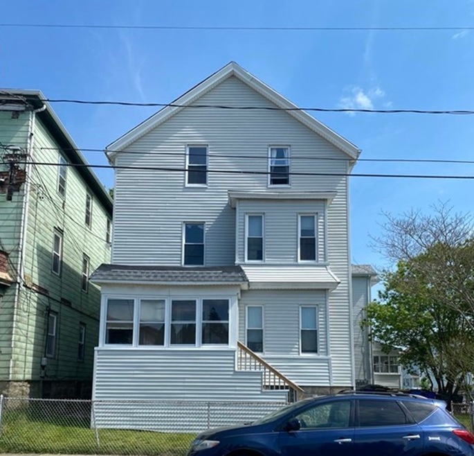 252 Grinnell St unit 2, Fall River, MA 02721 - photo 1