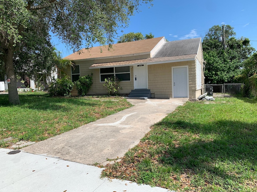 930 35th St, West Palm Beach, FL 33407 - photo 1