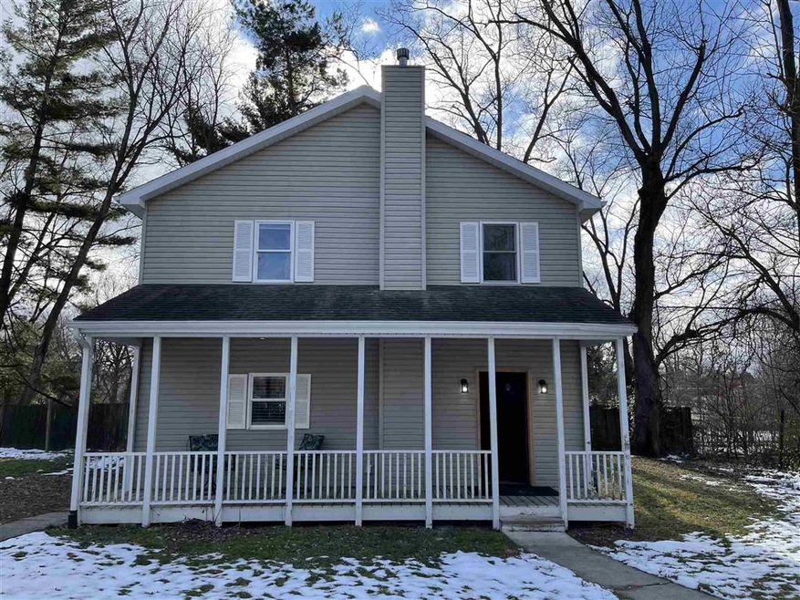 228 W Pendle St, South Bend, IN 46637 - photo 1