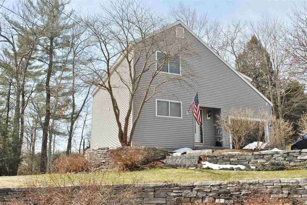 6 Chapel Hill Dr, Nashua, NH 03063 - photo 1