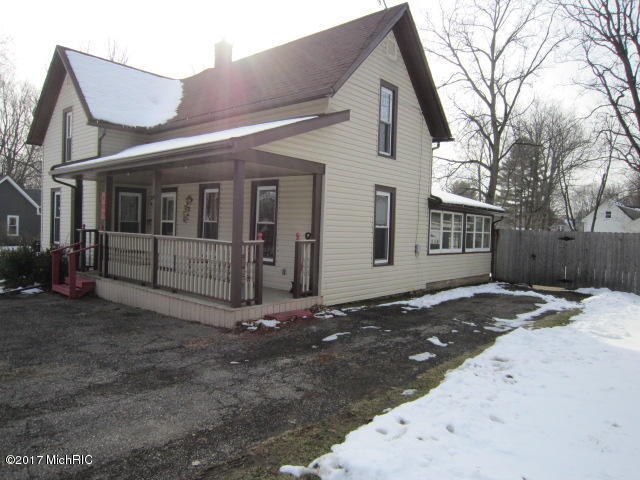 409 N Marshall Ave, Marshall, MI 49068 - photo 1
