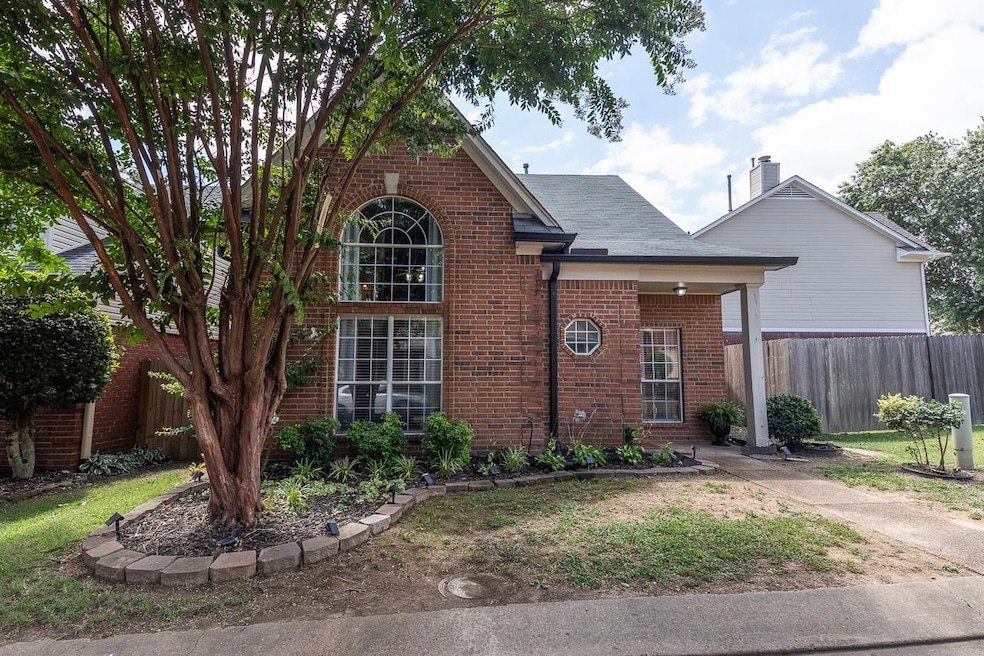 Turnkey zero lot low maintenance opportunity here 