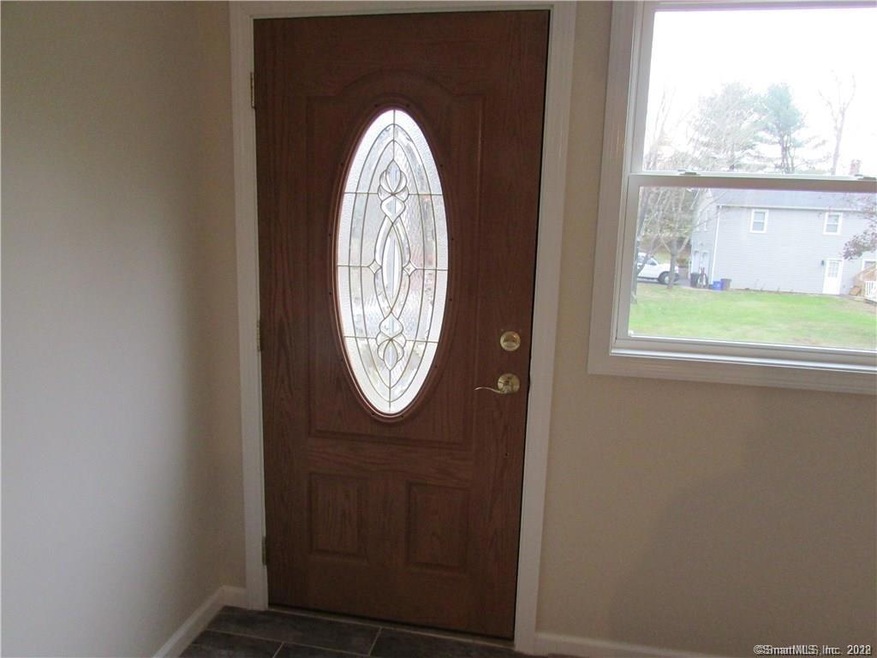 238 Leetes Island Rd unit rear, Branford, CT 06405 - photo 1