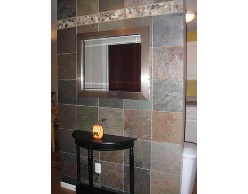 616 Thayer St unit 616, Abington, MA 02351 - photo 1