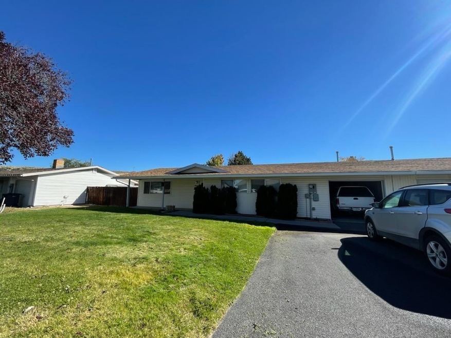 10445 Wright