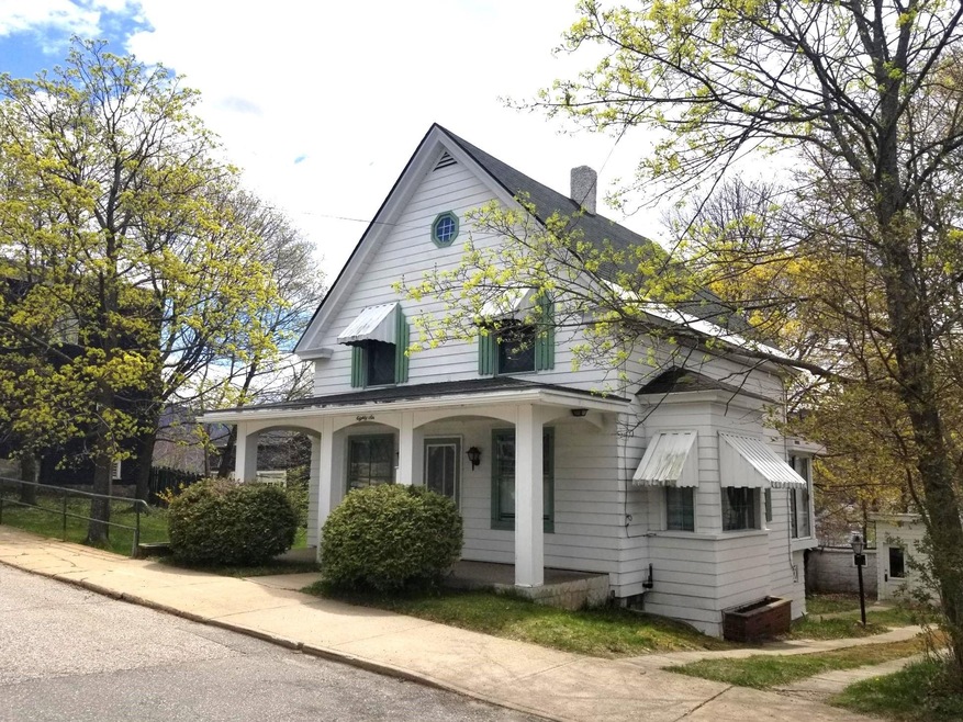 86 Elm St, Berlin, NH 03570 - photo 1