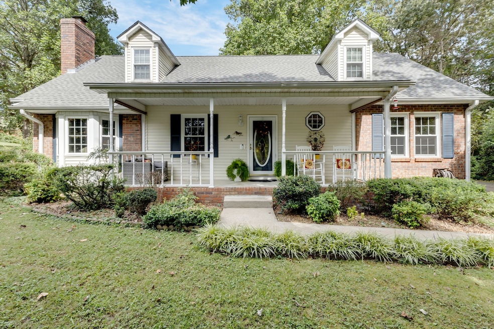 1500 Hidden Meadow Dr, Cottontown, TN 37048 - photo 1