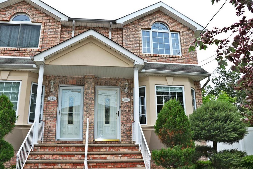 unlisted-address, Staten Island, NY 10306 - photo 1