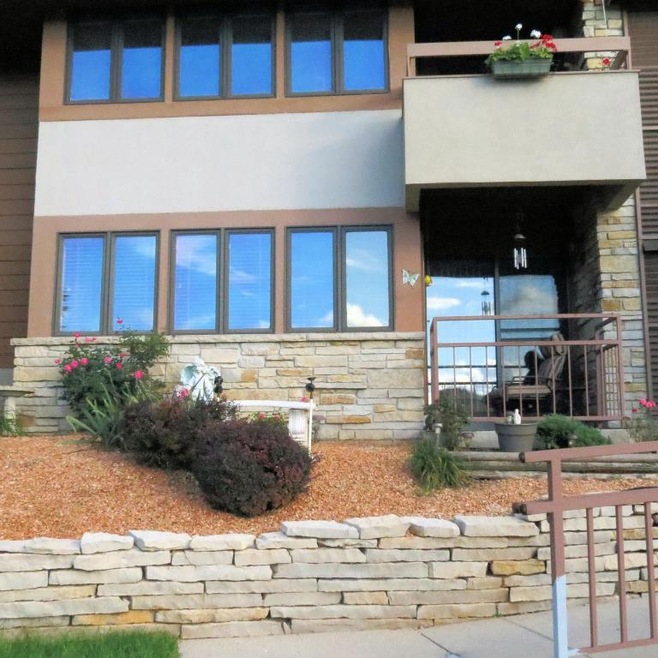1 Bedroom Condo