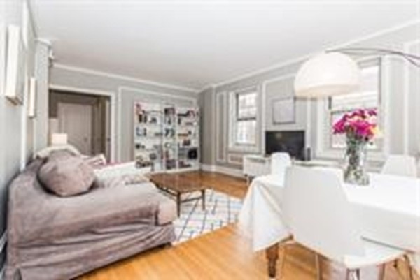 Warwick Condos unit 841, Brookline, MA 02446 - photo 1