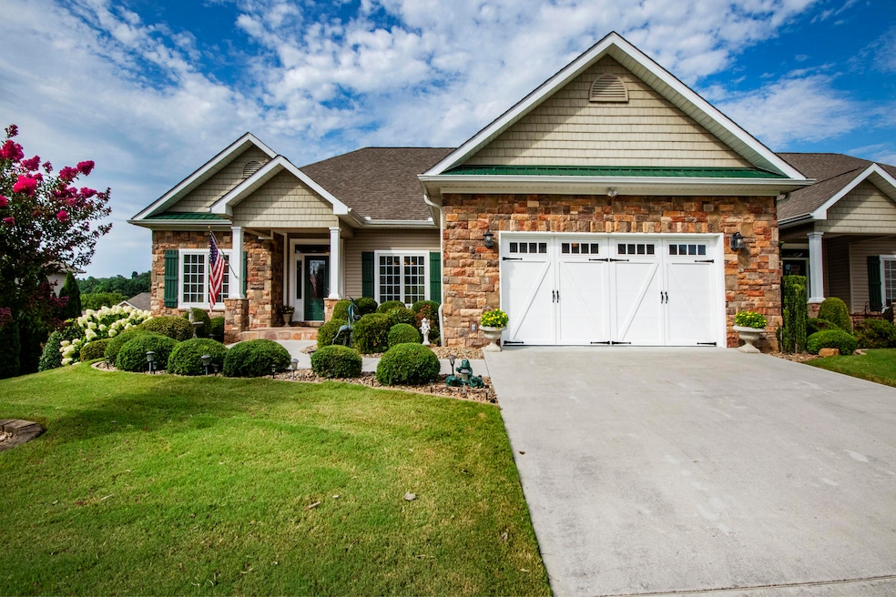 Welcome to 210 Chota Landing View