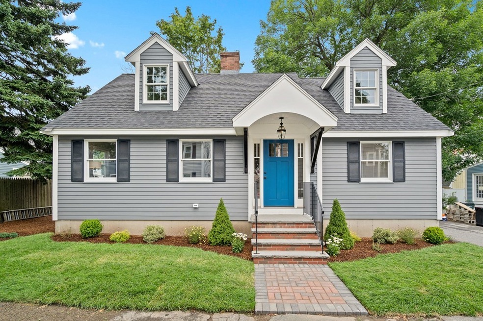 18 Franklin St, Newburyport, MA 01950 - photo 1