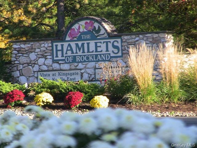 136 Branchwood Ln unit 136, Nanuet, NY 10954 - photo 1