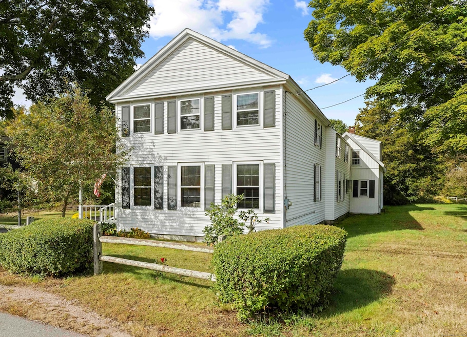 Antique Village Colonial with spacious side porch 