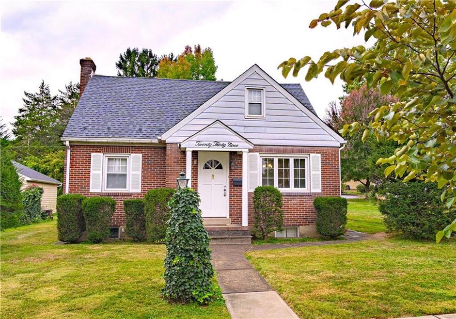 2039 Montgomery St, Bethlehem, PA 18017 - photo 1