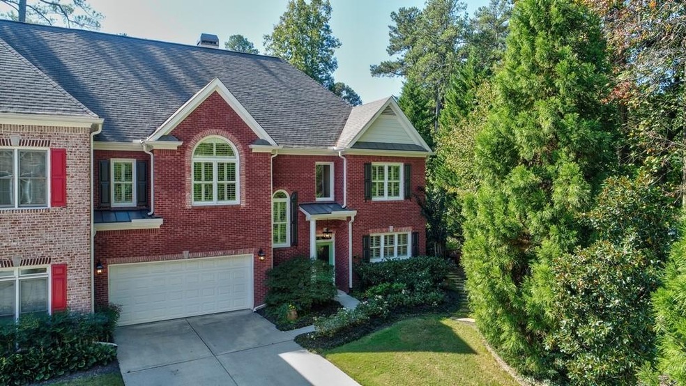 Great curb appeal!