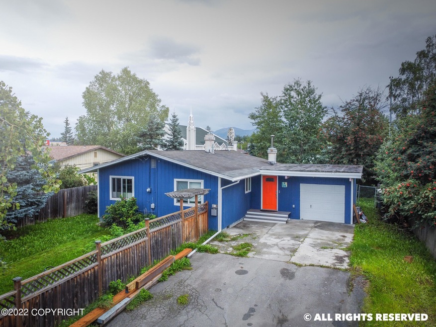 1515 Demeure Pl