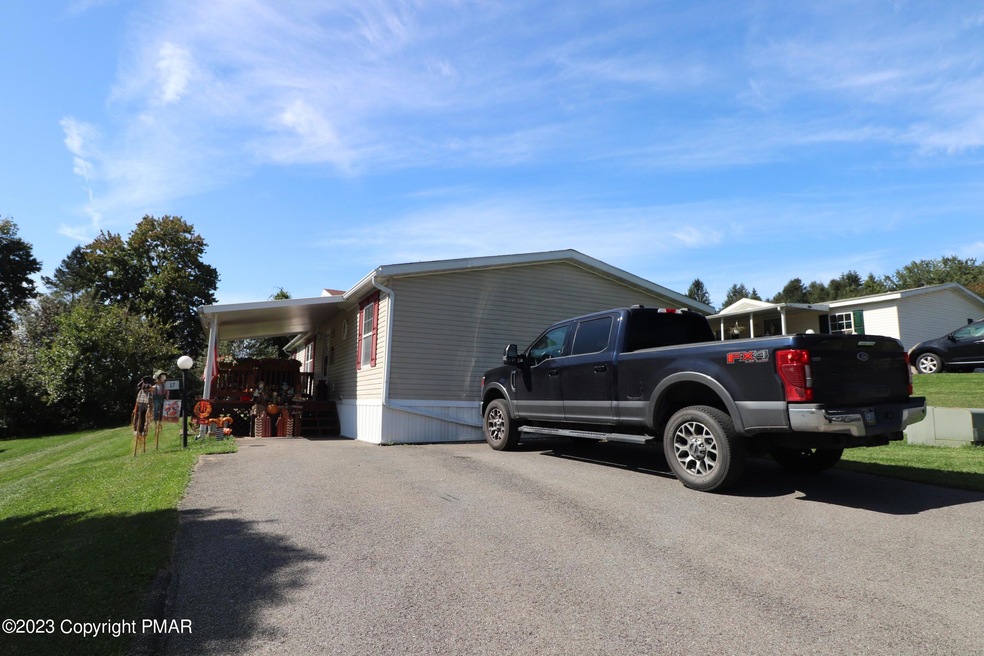 17 Matthew Ln, Kunkletown, PA 18058 - photo 1