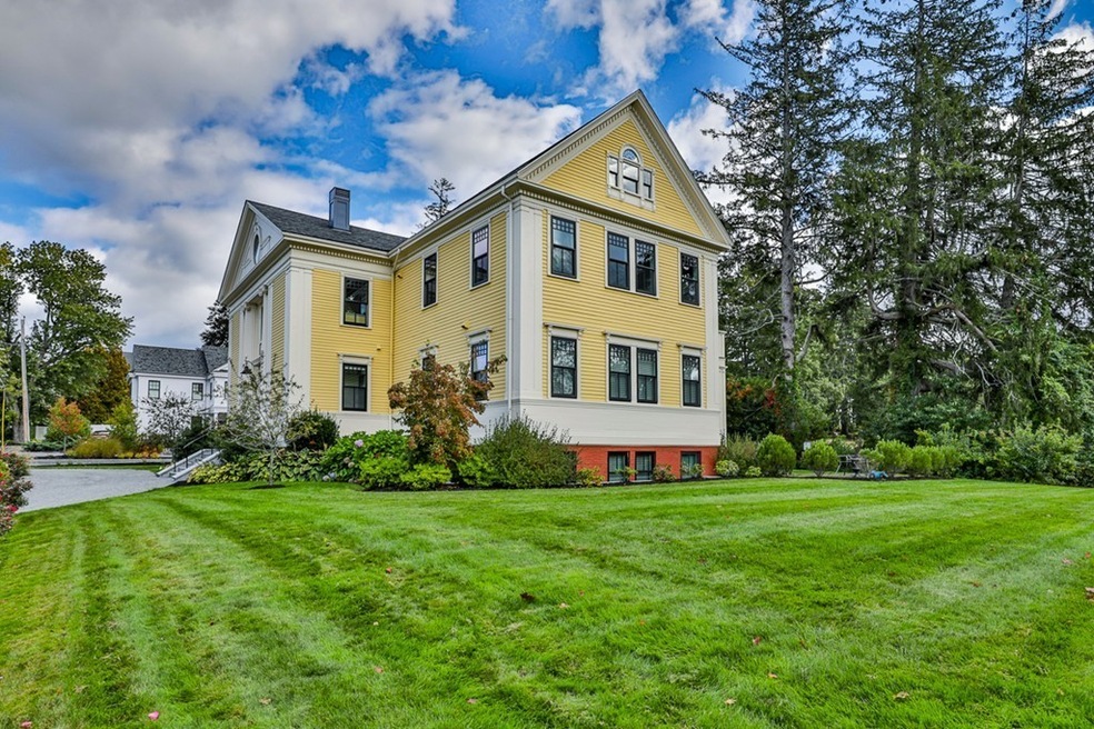 33 High Rd unit 1, Newbury, MA 01951 - photo 1