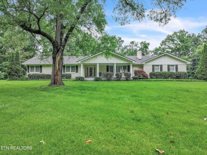 -or-mls-615 Charles Seivers Blvd.-10