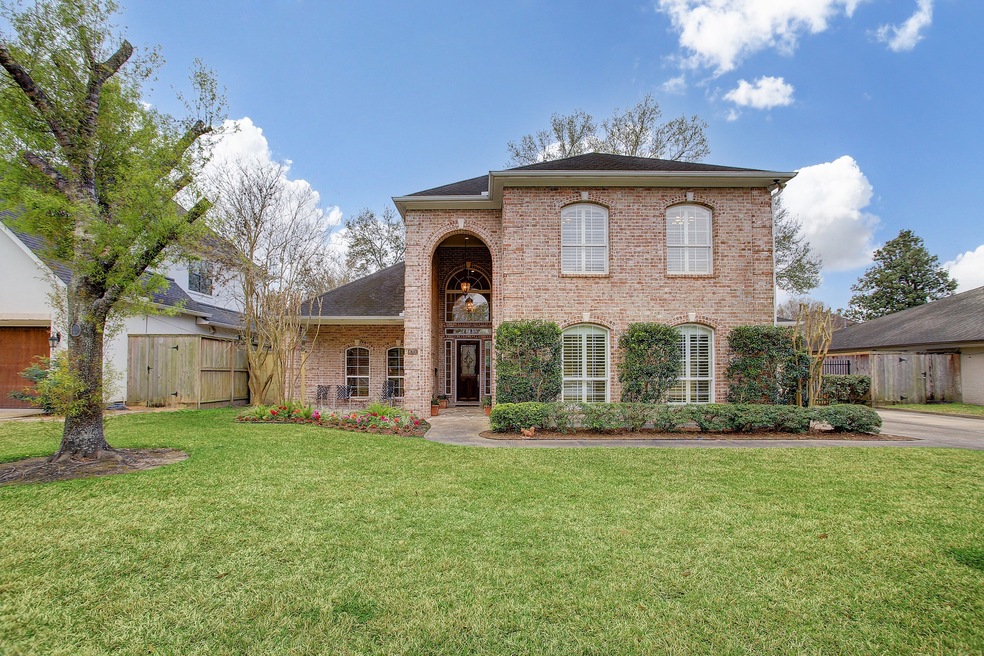 8701 Lanell Ln, Houston, TX 77055 - photo 1