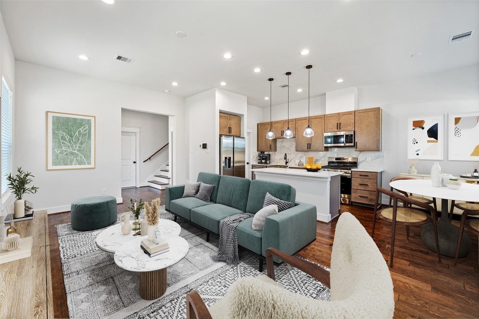 5422 Wheatley St unit D, Houston, TX 77091 - photo 1