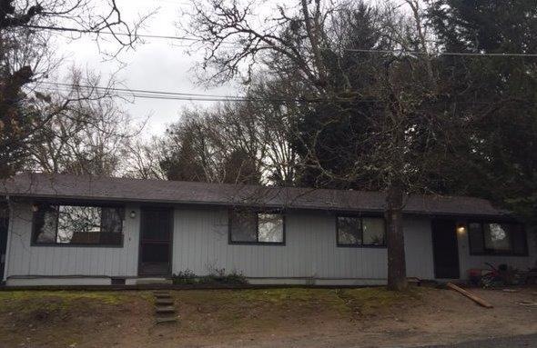 1102 NW E St, Grants Pass, OR 97526 - photo 1