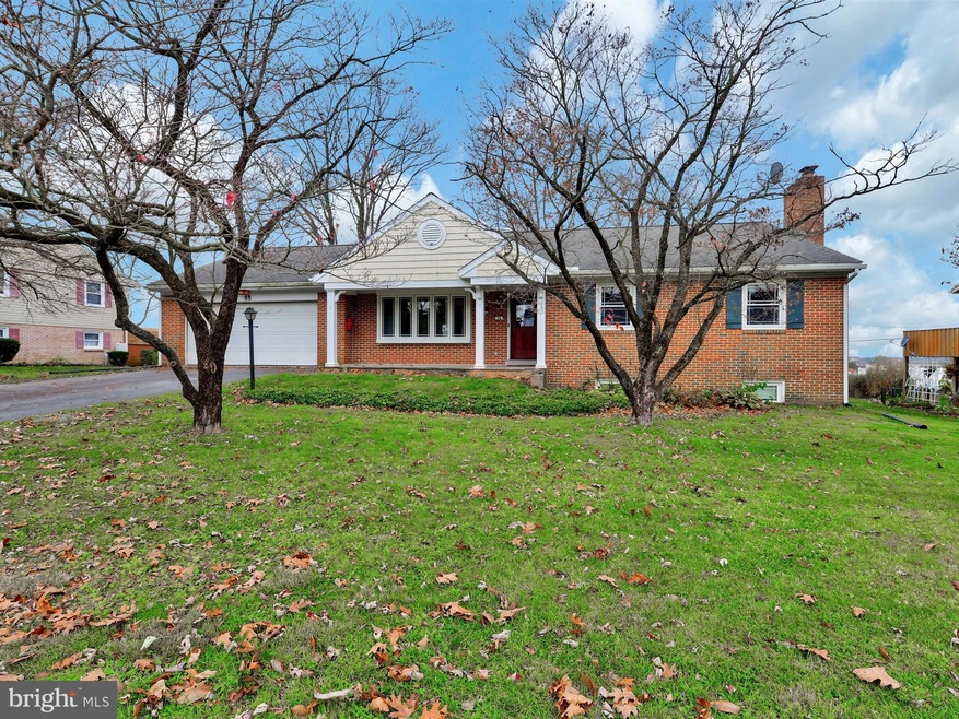 88 N Hershey Ave, Leola, PA 17540 - photo 1