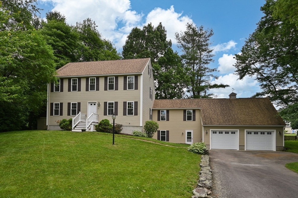 9 Hartung St, Methuen, MA 01844 - photo 1