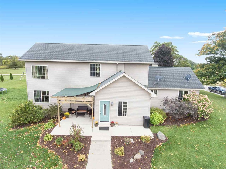 7877 Us Highway 127, Addison, MI 49220 - photo 1