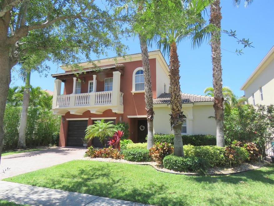 FANTASTIC COURTYARD HOME & GUEST COTTAGE
