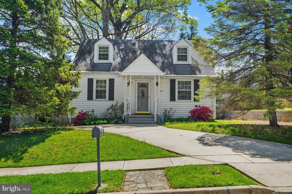 1829 Cromwood Rd, Parkville, MD 21234 - photo 1