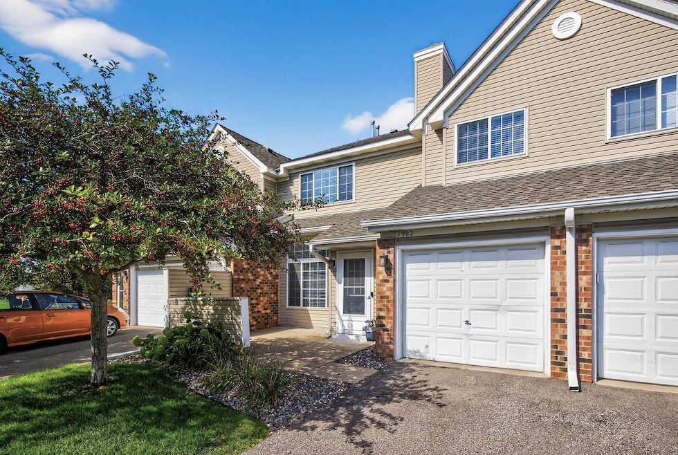 1902 Sapphire Point (1).jpg