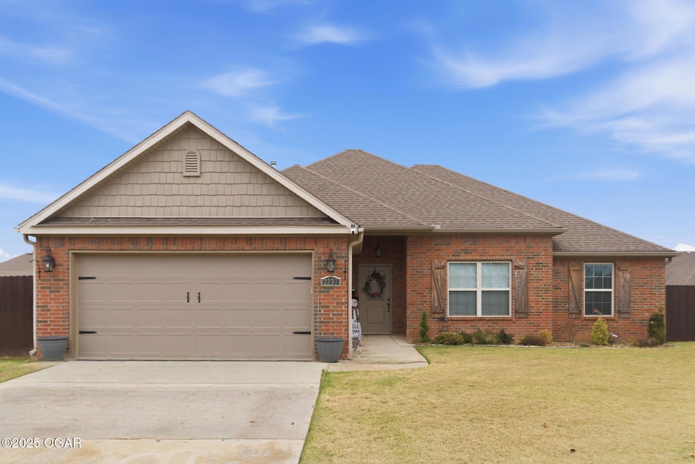 2230 Hunter Dr, Pea Ridge, AR 72751 - photo 1