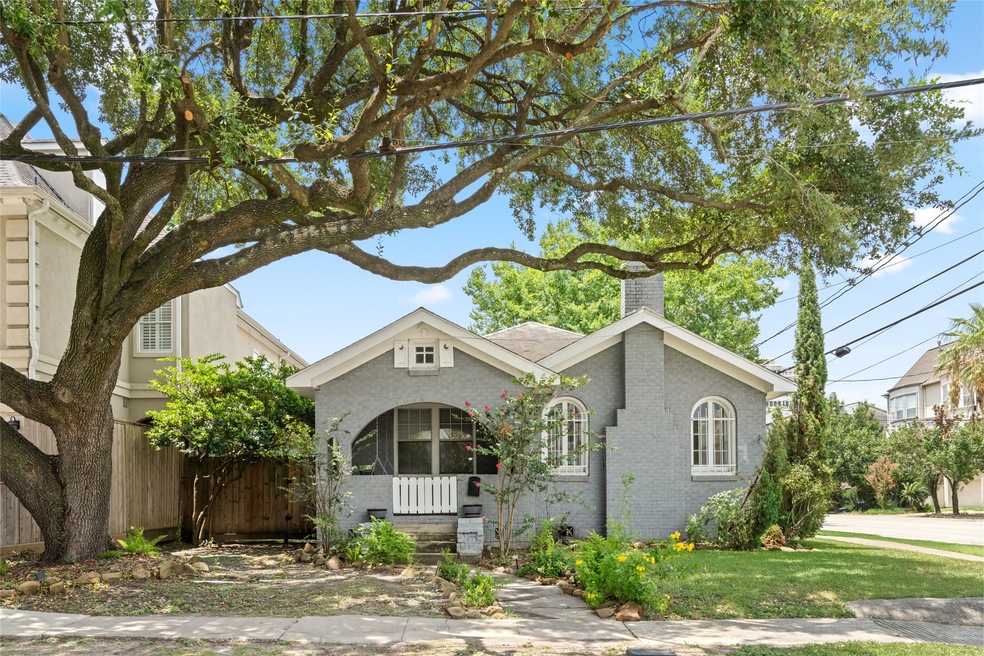 2402 Hazard St, Houston, TX 77019 - photo 1