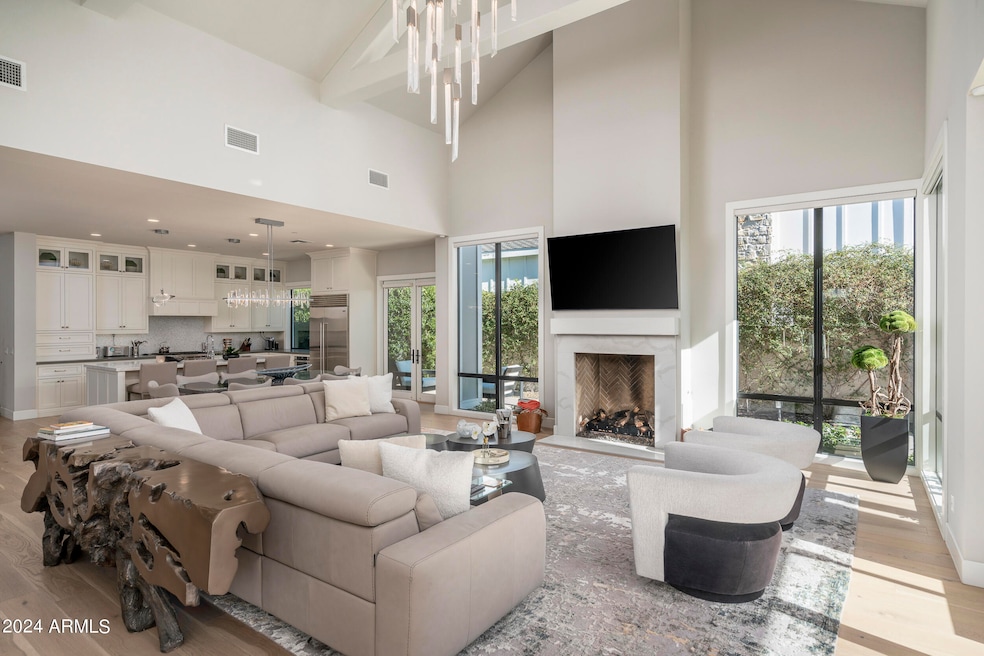 3719 E Sells Dr, Phoenix, AZ 85018 - photo 1