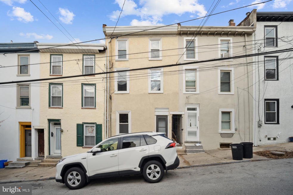 220 Dupont St, Philadelphia, PA 19127 - photo 1