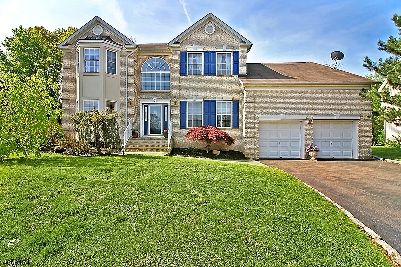 7 Dipaolo Ct, Raritan, NJ 08869 - photo 1