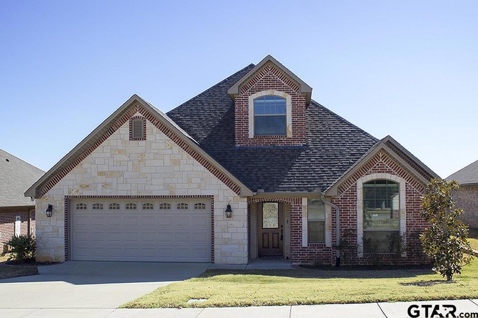 1673 Skidmore Ln, Tyler, TX 75703 - photo 1